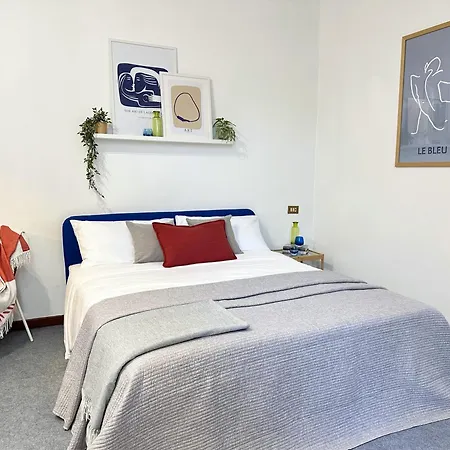 Palazzo Paesana Daire